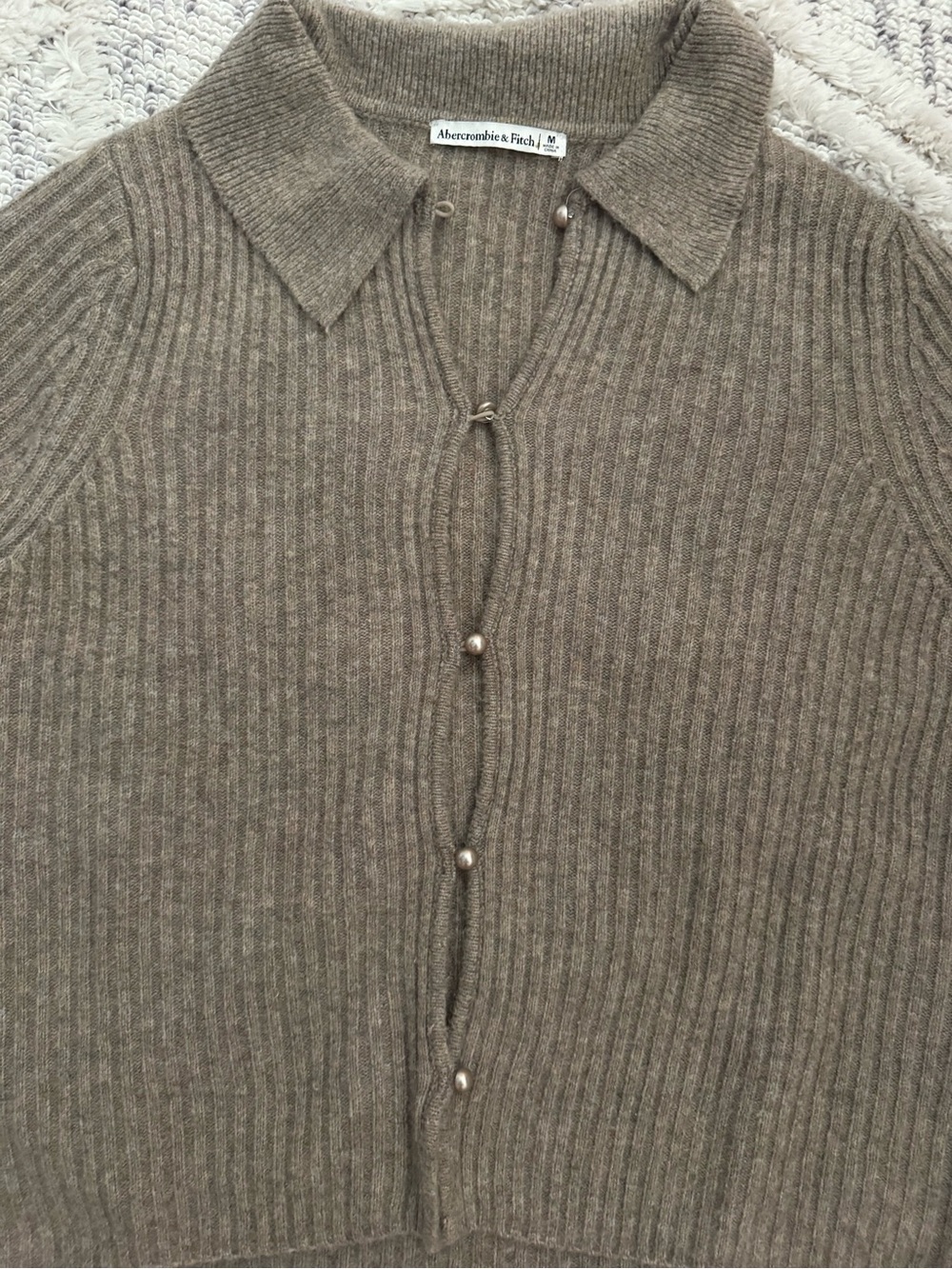 Abercrombie & Fitch Ribbed Short-Sleeve Cardigan in Light Brown - Picture 3 of 5